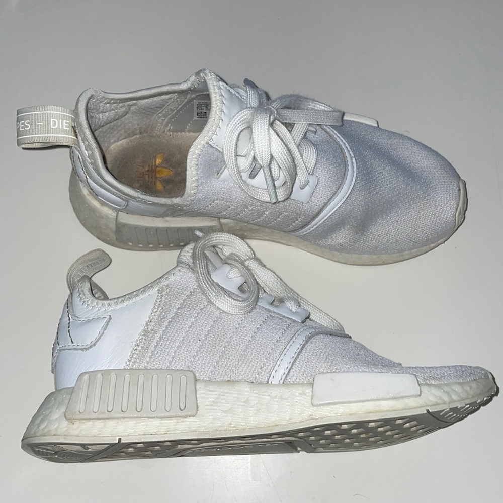 Adidas NMD_R1 Shoes - Picture 3 of 6